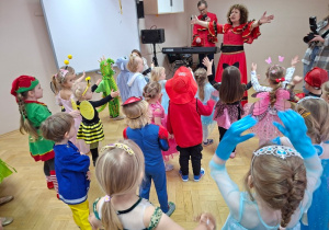 Bal Karnawałowy cz 1