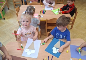 "Lody - to co dzieci lubią najbardziej" - praca plastyczna