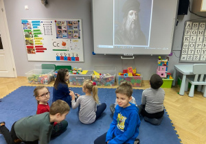 Oglądanie prezentacji Kim był Leonardo da Vinci