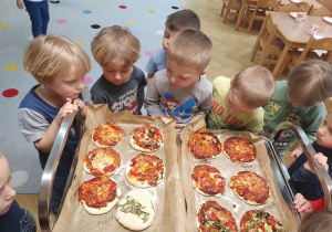 Pieczemy pizzę - warsztaty kulinarne - realizacja projektu WIE cz 6