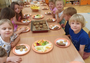 Świętujemy urodziny Miłosza - degustacja ciasteczek