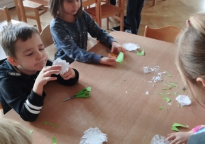Zajęcia plastyczne z panem plastykiem