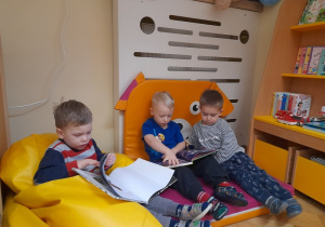 Kącik czytelniczy, a przy okazji relaksacyjny