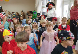 Na balu karnawałowym cz 3