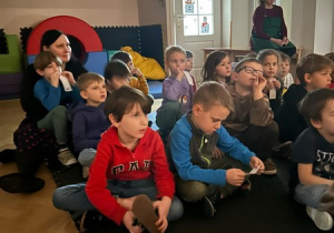 Widownia na teatrzyku cieni