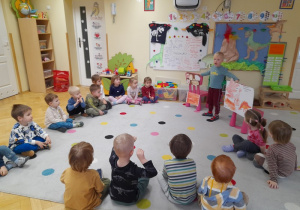 Julek ekspertem - prezentacja jadłospisu dinozaurów