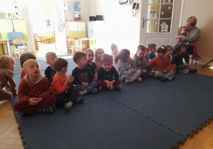 Sikorki w oczekiwaniu na teatryzk