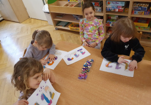 Dzień Numeru Alarmowego - praca plastyczna