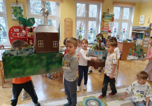 Projekt "Tydzień bez zabawek" - urządzanie sali