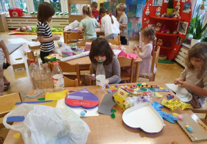Tydzień bez zabawek - projektujemy kreatywne zabawki cz 4
