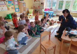 Zajęcia o bezpieczeństwie z pracownikiem Straży Miejskiej