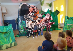 Przedstawienie teatralne - "Lwi Król" cz 2