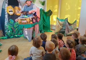 Przedstawienie teatralne - "Lwi Król" cz 3