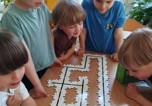 Zajęcia z programu "Kodowanie na Dywanie" cz 1