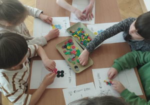 "Tort urodzinowy" - projekt "Świętujemy! Freblujemy!"