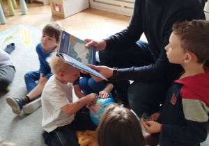 Słuchamy przygód Neli