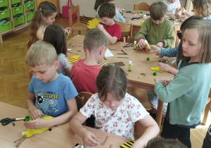 Zajęcia o pszczołach z panią Ewą - babcią Zosi cz 3