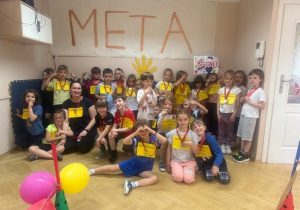 Sprintem do Maratonu -zdjęcie z medalami