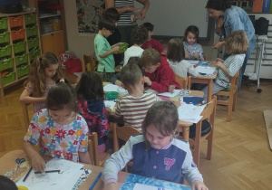 Tworzenie pracy plastycznej - warsztaty z "Przystankiem Twórczość" cz 2