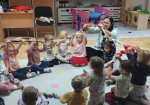 "Up nad down" - zabawa z językiem angielskim