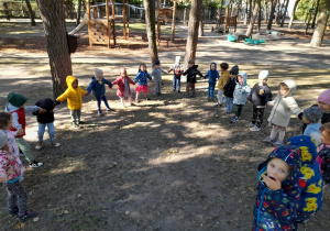 Zabawy integracyjne w naszym pięknym ogrodzie