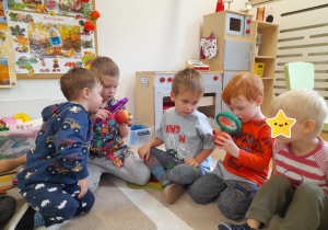 Zabawy badawcze z jabłkami