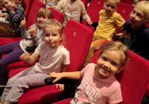 W oczekiwaniu na przedstawienie w Teatrze WAM