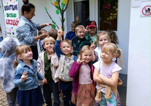 Kreatywne drzewko z okazji "Dnia Kropki"