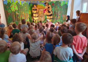 Przedstawienie "Puchatkowe opowieści misia" Teatr Koliberek