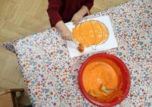 "Rosnąca dynia" - tworzenie pracy