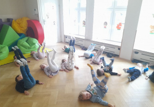 Zajęcia ruchowe z naszą Panią - elementy V.Sherborne Ruch Rozwijający