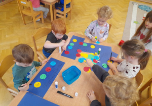 Uczuciometry będą również wskaźnikiem dla naszych bliskich, aby mogli pokazać i nazwać ich uczucia