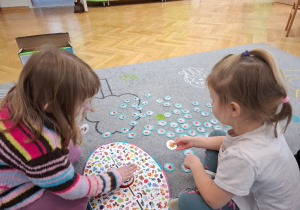 Dzień Gier planszowych w grupie III. Doskonalenie spostrzegawczości i działania według zasad