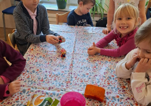 Eksperymenty w grupie III