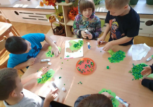 Nasze piękne, zdrowe warzywa i doskonałe ćwiczenie na małą motorykę