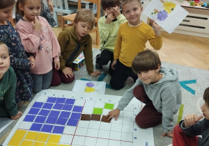 Owocowe kodowanie na macie