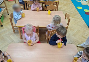 "Dmuchamy i wciągamy" - ćwiczenia aparatu artykulacyjnego cz 1