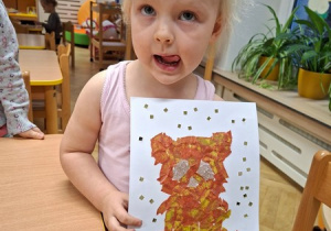 Ada prezentuje pracę konkursową "Pluszowy Miś moim przyjacielem jest"