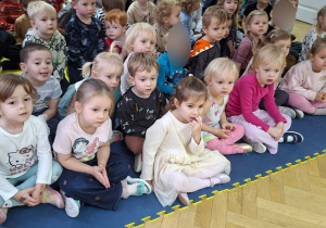 W oczekiwaniu na przedstawienie