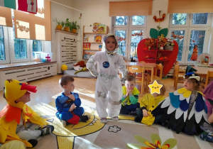 Byliśmy zachwyceni z pięknych strojów, które na nas czekały w przedszkolu.