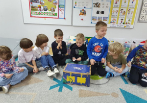 Zajęcia o emocjach - losujemy niespodziankę dla Przyjaciela