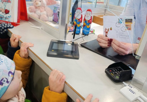 Na czym polega praca w oddziale pocztowym