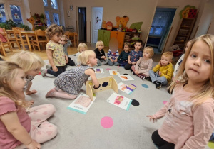 "In my house" - zabawa "Mystery box" cz 2