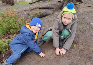 Czekamy na zimę - zabawy w ogrodzie