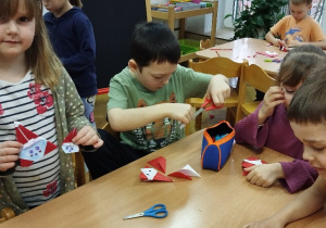 Mikołaje - prace techniką origami