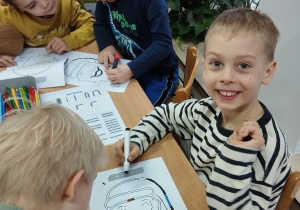 Programujemy trasę dla robota Ozobota