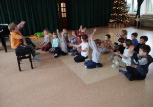 Zabawa Dyrygent w MDKu