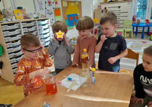 Sroczki - eksperymentatorami