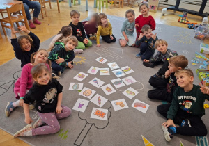 "In a restaurant" - zabawy z językiem angieslkim