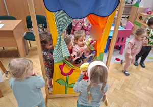 Samodzielne zabawy parateatralne